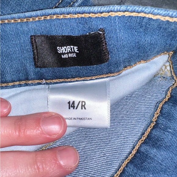 Express Midrise Shorts - Picture 2 of 2